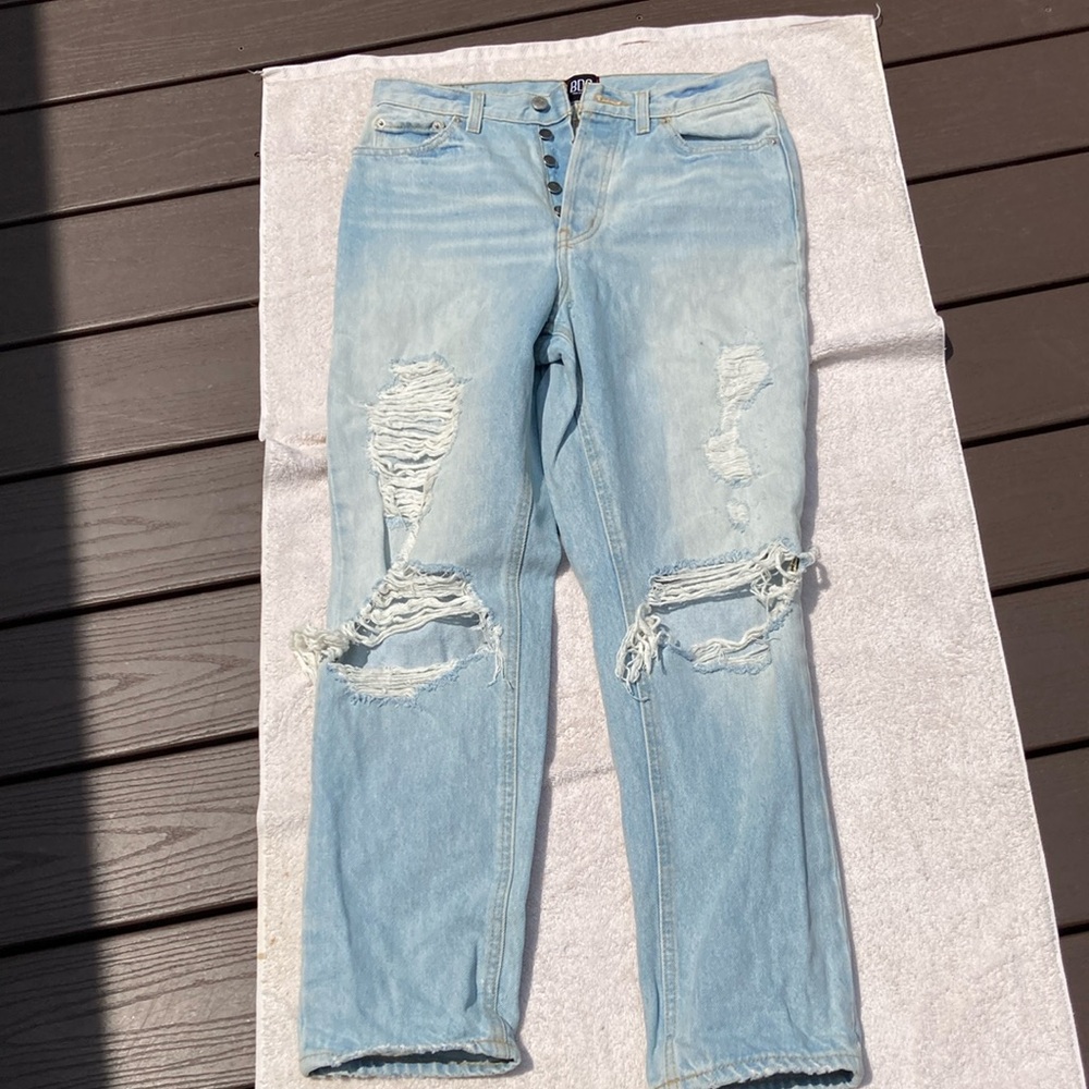 BDG Urban Outfitters  ripped jeans
